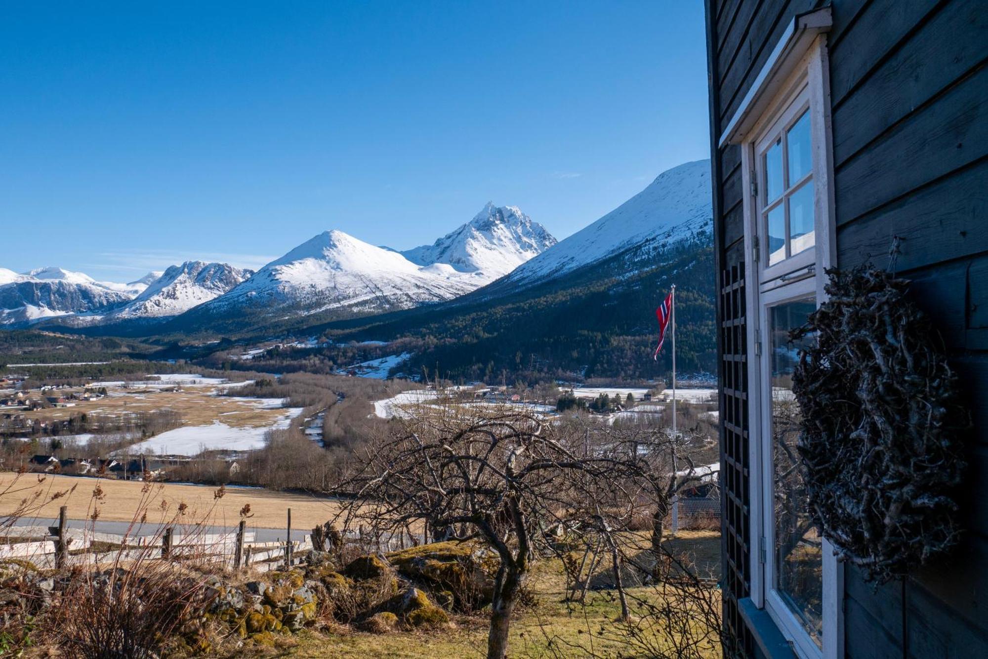 Villa Klara House à Isfjorden Extérieur photo